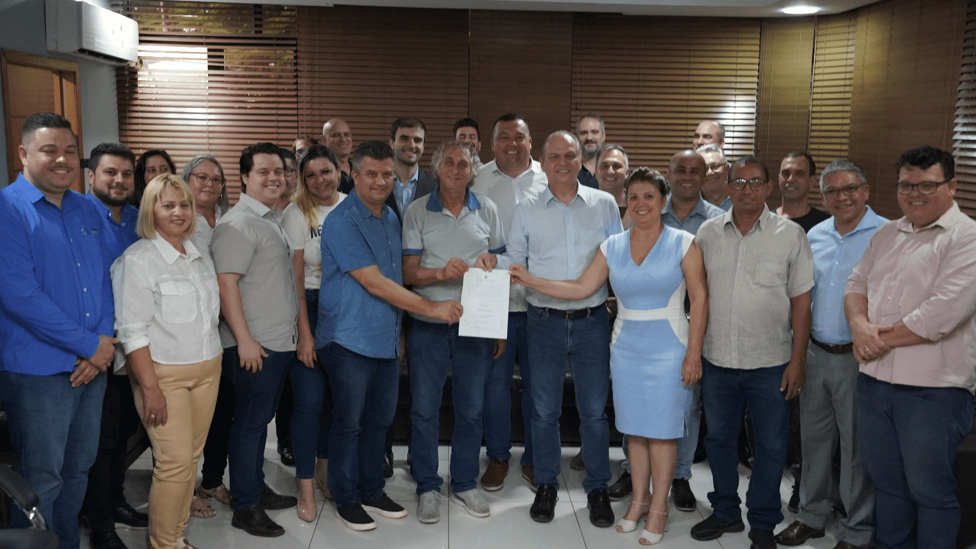 Volpato assina ordem de serviço para início da construção do CAPS; investimento será de R$ 1, 8 milhão